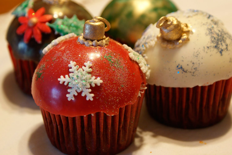 Adorno esferas de cupcakes para el arbol de navidad