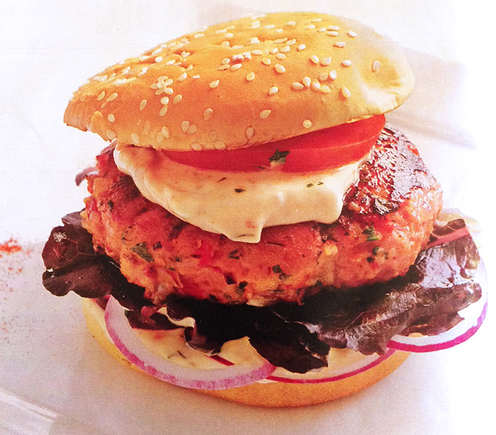 Hamburguesa de pollo con mayonesa de pimiento